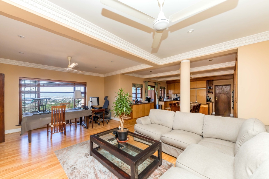 4 Bedroom Property for Sale in Oranjezicht Western Cape